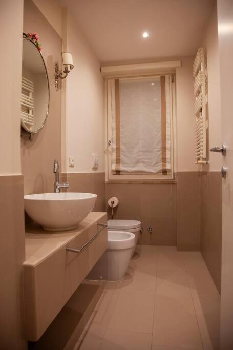Roma, Gemelli Casa Eleganza, Resort Modernista Luaran gambar