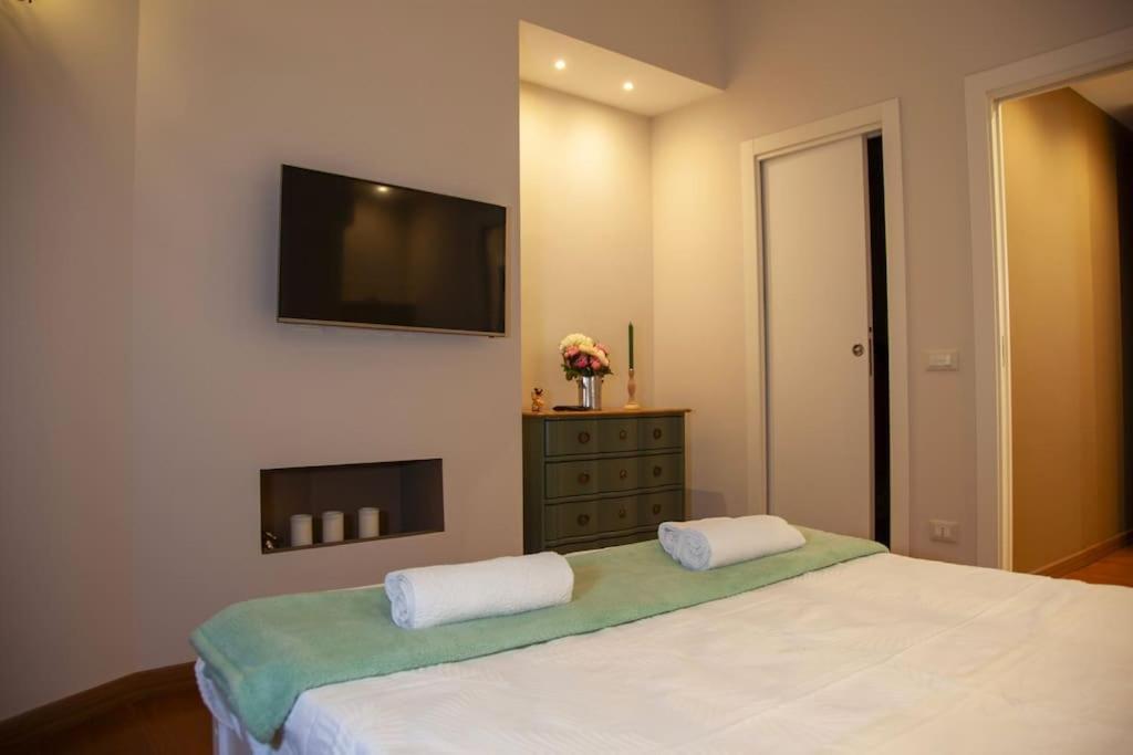 Roma, Gemelli Casa Eleganza, Resort Modernista Luaran gambar